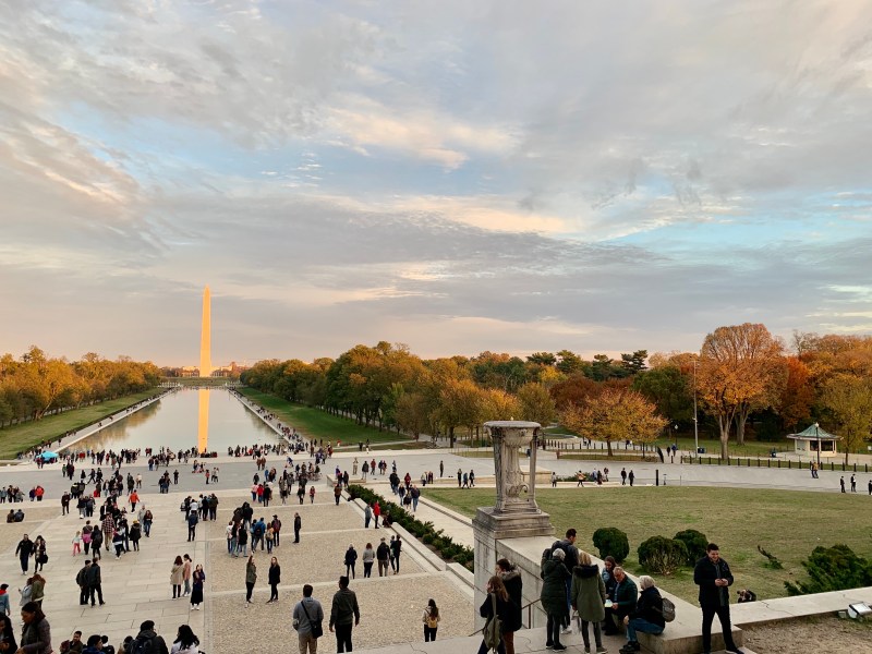 washington dc in the fall monument