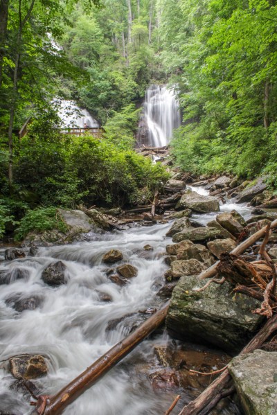 anna ruby falls helen georgia unicoi state park