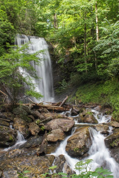 anna ruby falls helen georgia unicoi state park