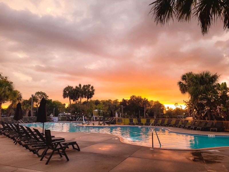 The pool at Plantation on Crystal River during sunset