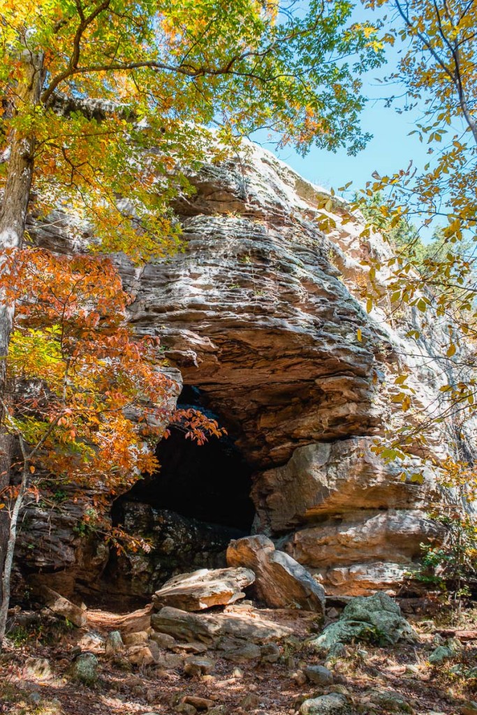 Cave at Shawnee National Forest heading towards Garden of the Gods