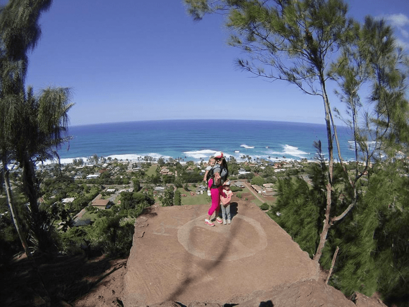 Ehukai Pillbox Trail, Northshore, Hawaii. Easy hikes on Oahu for kids. 